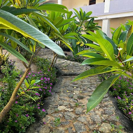 Santa Maria, Trivandrum - An Airport Boutique By The Sea Bed & Breakfast Thiruvananthapuram Eksteriør bilde