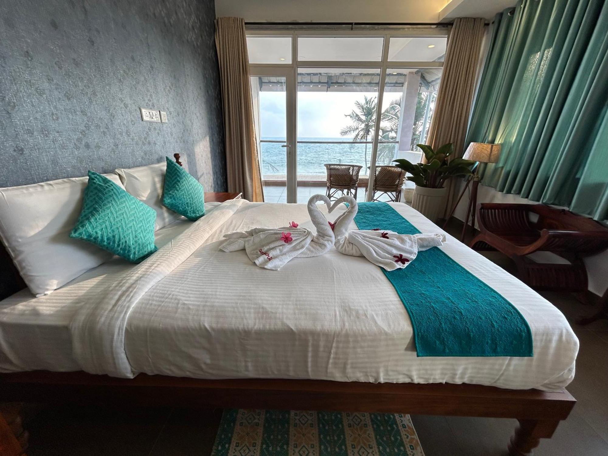 Santa Maria, Trivandrum - An Airport Boutique By The Sea Bed & Breakfast Thiruvananthapuram Eksteriør bilde